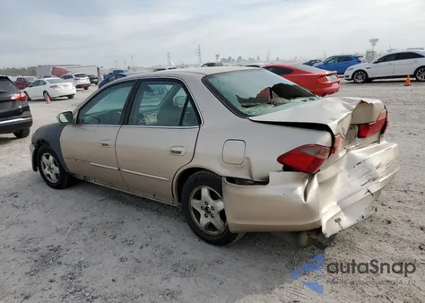 2000 Honda Accord Ex from USA, damaged, VIN 1HGCG1658YA022384